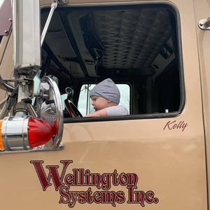 Meet your Posher, Kelly